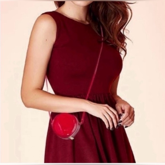 MARC JACOBS Mini 4" Red Patent Leather Crossbody Round Circle Canteen Bag NWT - Picture 12 of 12